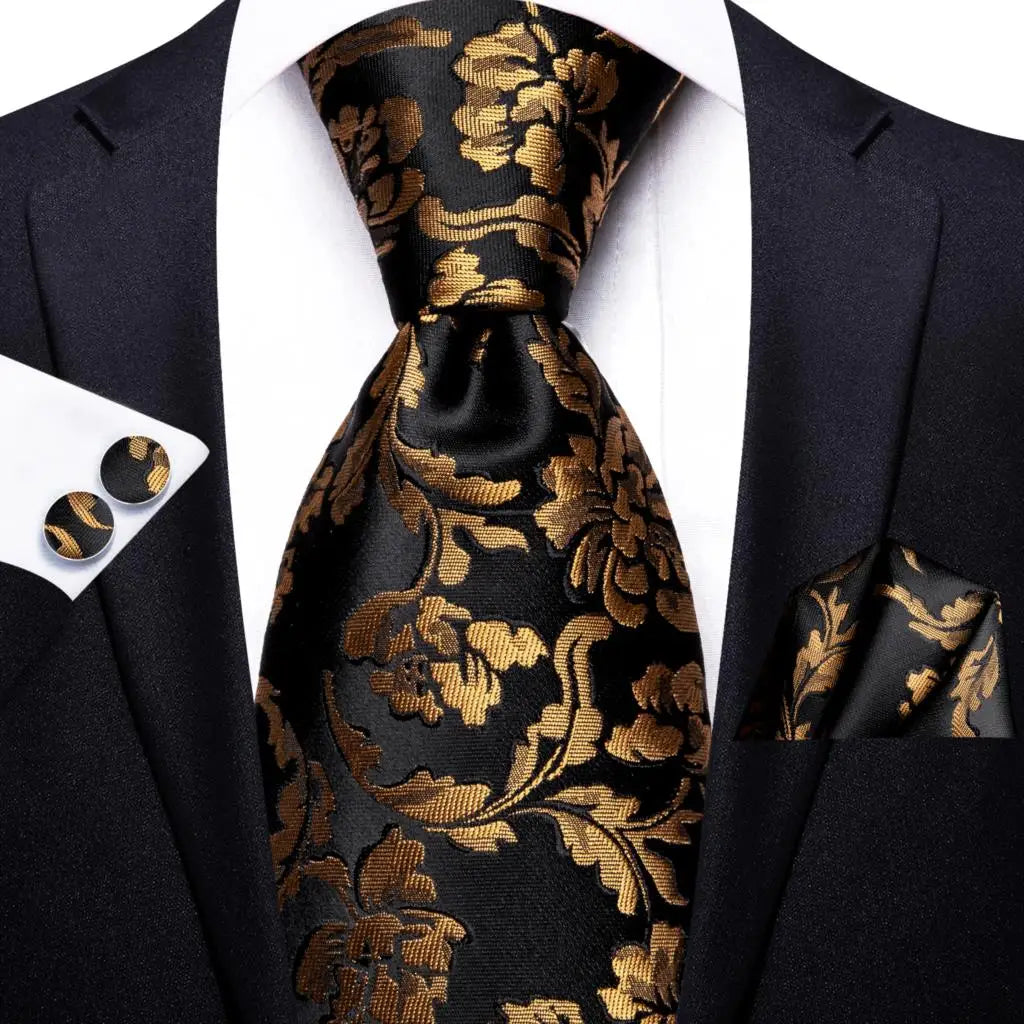 Men's Black Silk Paisley Tie for Travel-Friendly Style