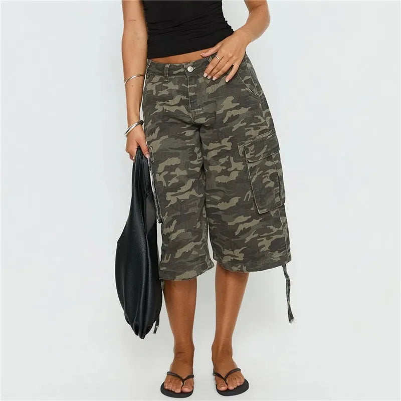women's cargo pants, camo pattern, stylish everyday wear