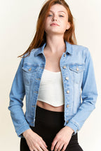 Women's light blue denim jacket for casual outings