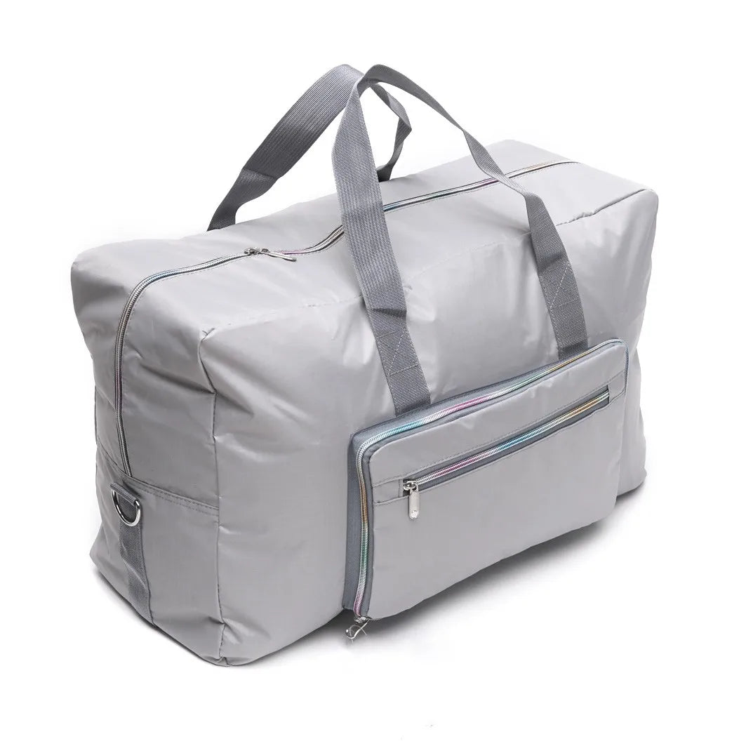 Gray duffle bag with multiple compartments for travel convenience
