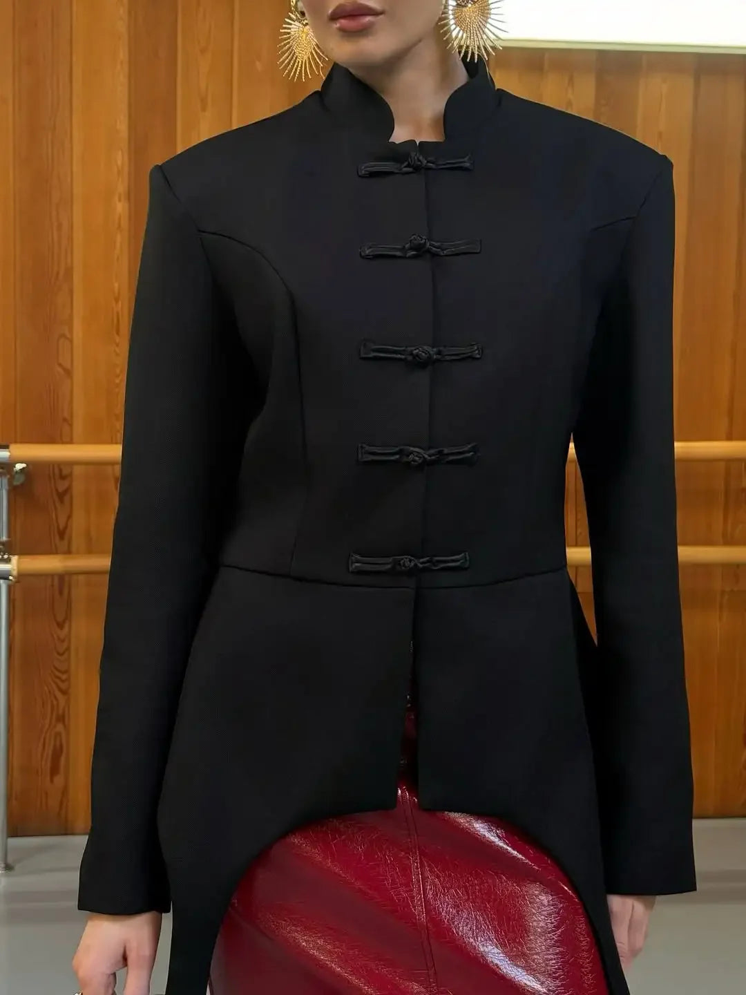 Black women's puffer jacket for stylish outdoor wear