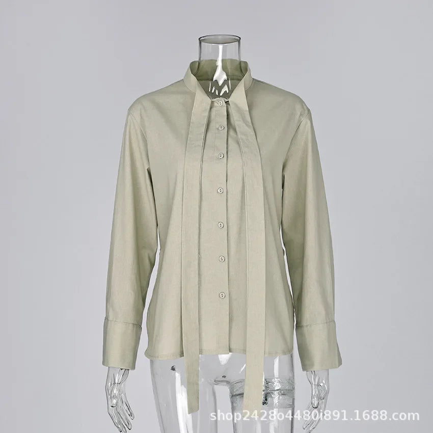 Men's linen blouse in light green for casual wear