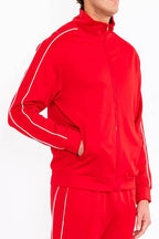 Men's red activewear jacket, lightweight fabric for workouts
