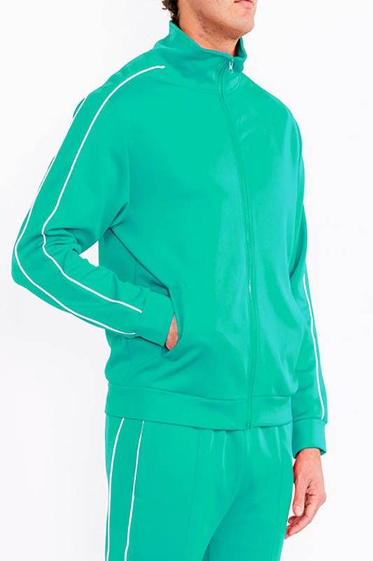 WEIV men's activewear jacket in green, ideal for workouts or casual wear