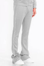 Men's grey activewear pants, lightweight material for comfortable workouts