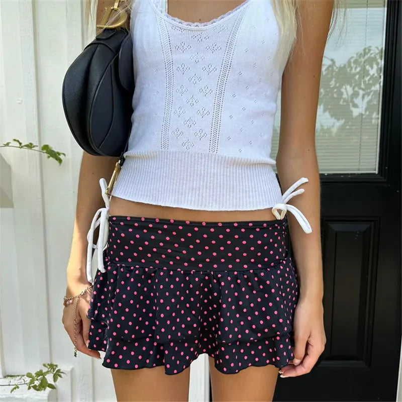 Women's black polka dot skirt pleated for casual summer outings