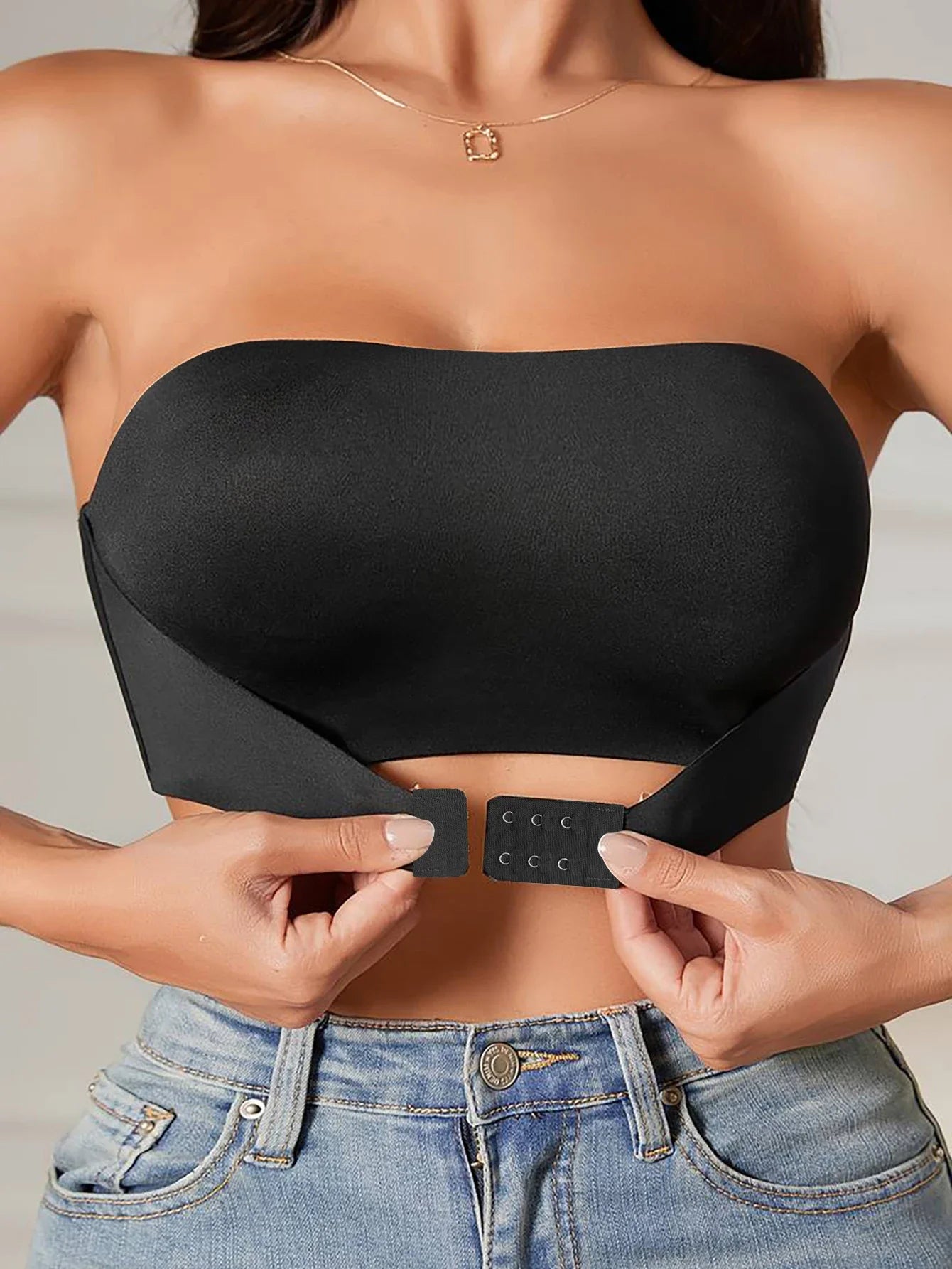 women's strapless seamless bra in black, perfect for everyday wear